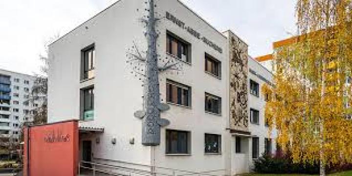 Außenansicht Stadtteilbibliothek Lobeda  ©JenaKultur/EAB