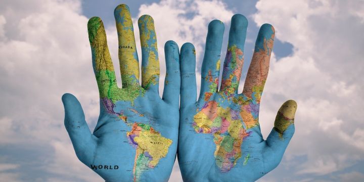 EAB Welt in unseren Händen  ©pixabay