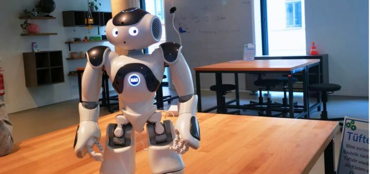 NAOme Roboter in der Werkstatt
