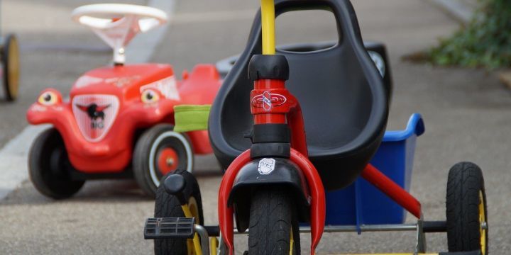 Zwei Kinderfahrzeuge  ©pixabay.de